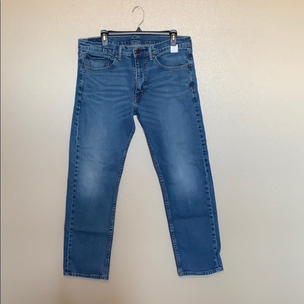 Men’s Levi’s 505 Jeans. 34”W x 32”L.